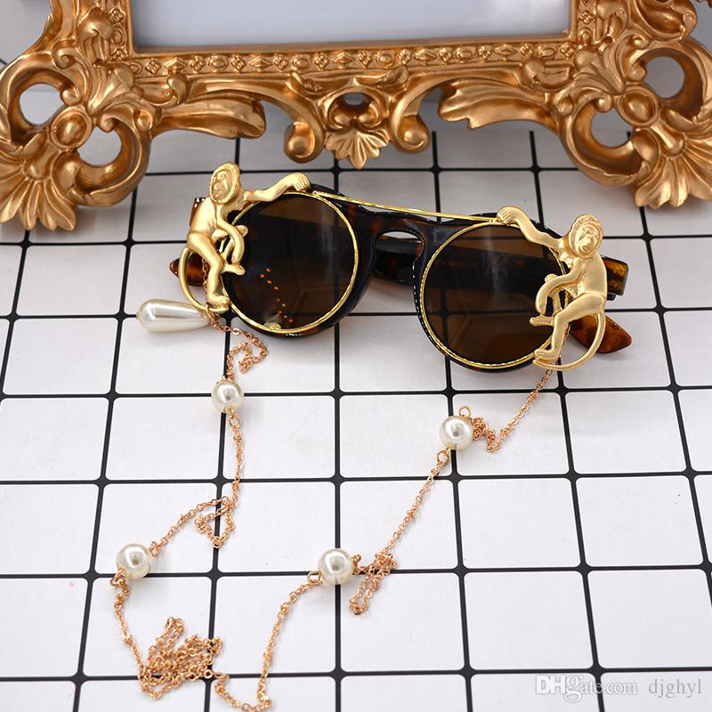 Retro Metal Monkey Pearl Decor Sunglasses Wholesale Nihaojewelry display picture 5