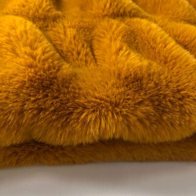 【厂家直销】氨纶兔毛 素色中兔毛 仿兔毛 时装毛毯玩具家纺面料