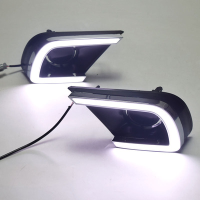 适用于13-15年丰田INNOVA伊诺华日行灯改装led日间行车灯转向雾灯