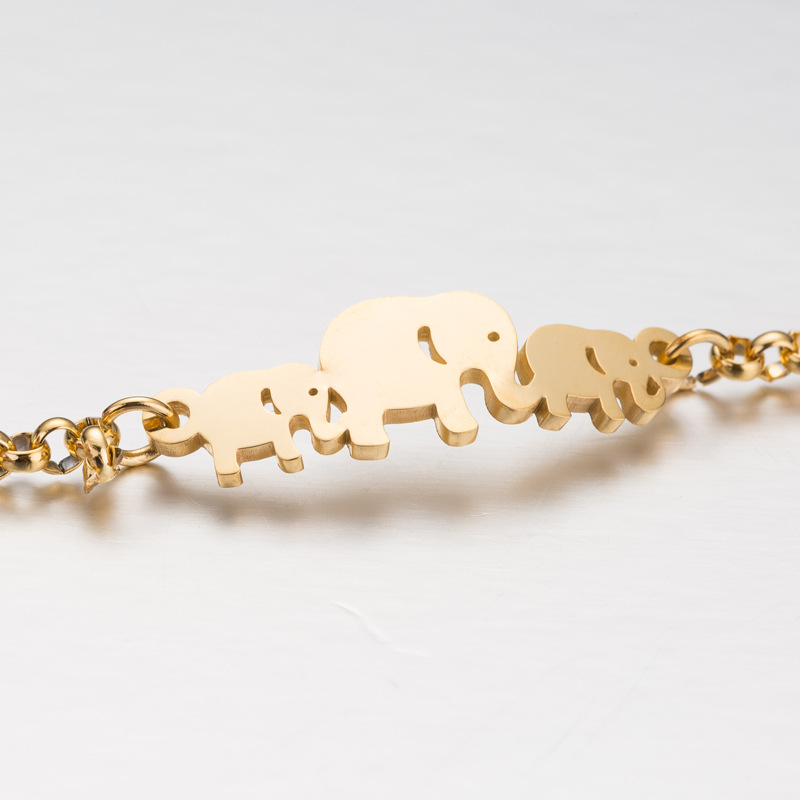 Butterfly, Elephant Pattern Women'S Gender Ion Plating (IP) 18K Gold Real Gold Plated Butterfly Elephant Stainless Steel Fashion Waterproof Non Tarnish 201 Stainless Steel Bracelets
