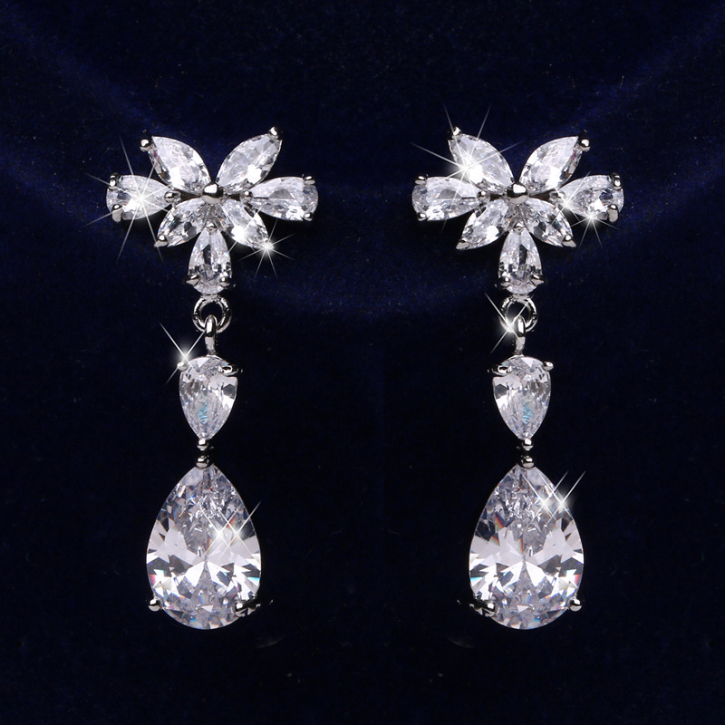 Retro long earrings with zircon drop-shaped for bride