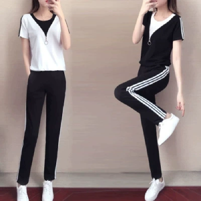 Спортивный костюм для женщин, лето 2025, новая модная модель, с круглым вырезом, свободный крой, короткий рукав, для студенток и учителей, комплект из двух предметов для бега