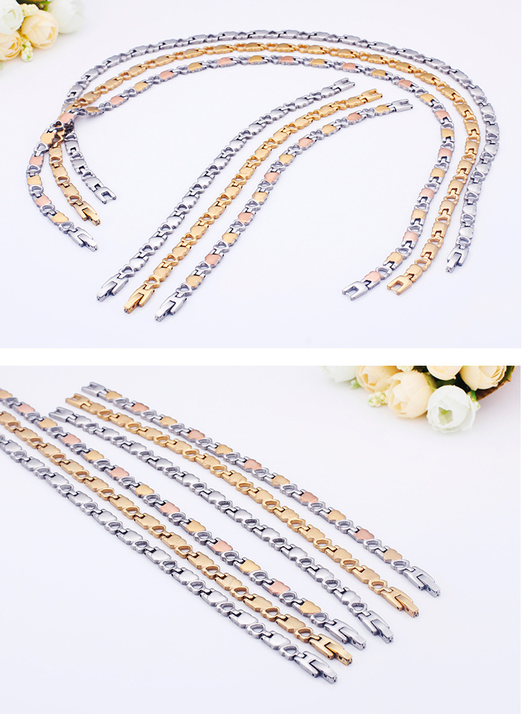 Wholesale Hollow Three-color Heart Stainless Steel Bracelet Necklace Set display picture 2