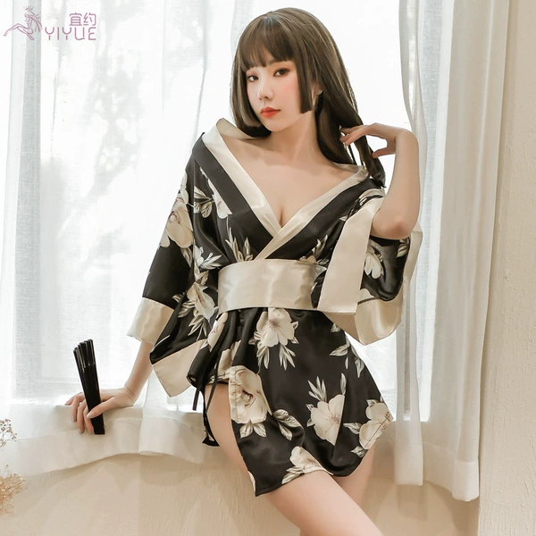 Black and white flower kimono+belt+underwear