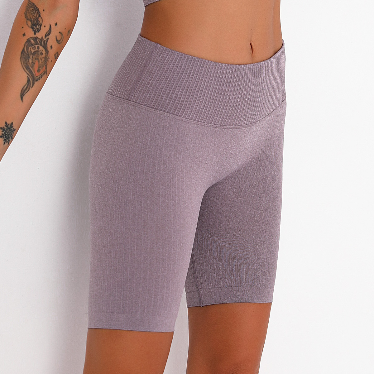 shorts deportivos de yoga de secado rápido a rayas sin costuras NSLX18355