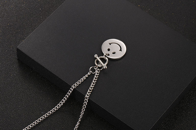 Fashion Smiley Face Titanium Steel Pendant Simple Necklace Wholesale display picture 3