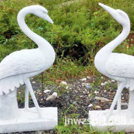 供应动物石雕 石雕金蝉制作 喷水鱼雕塑造价 石刻仙鹤图片