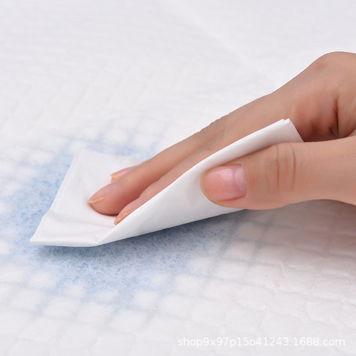 A single sheet of rice-sized adult care pad postpartum pad disposable bed sheet 60x90 maternity and elderly baby waterproof pad