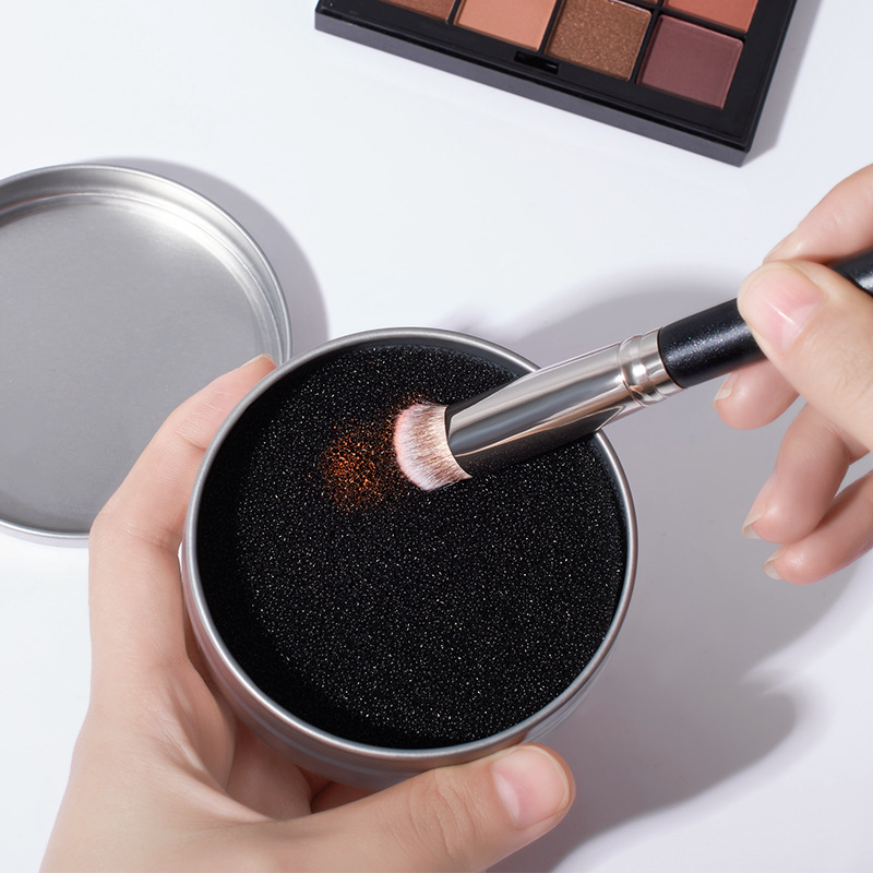 化妆刷清洁盒干洗海绵洗刷盒工具眼影刷散粉刷腮红刷免洗便携铁盒|ms