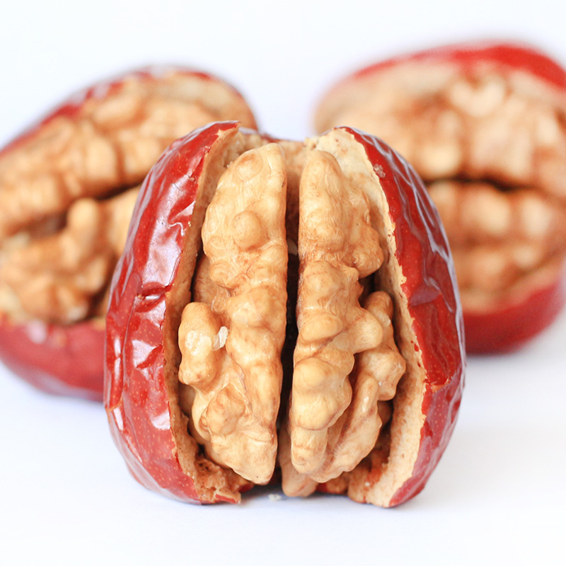 On behalf of wholesale Xinjiang Jujube Walnut kernel 500g Sandwich date Office snacks Net Red Snack foods