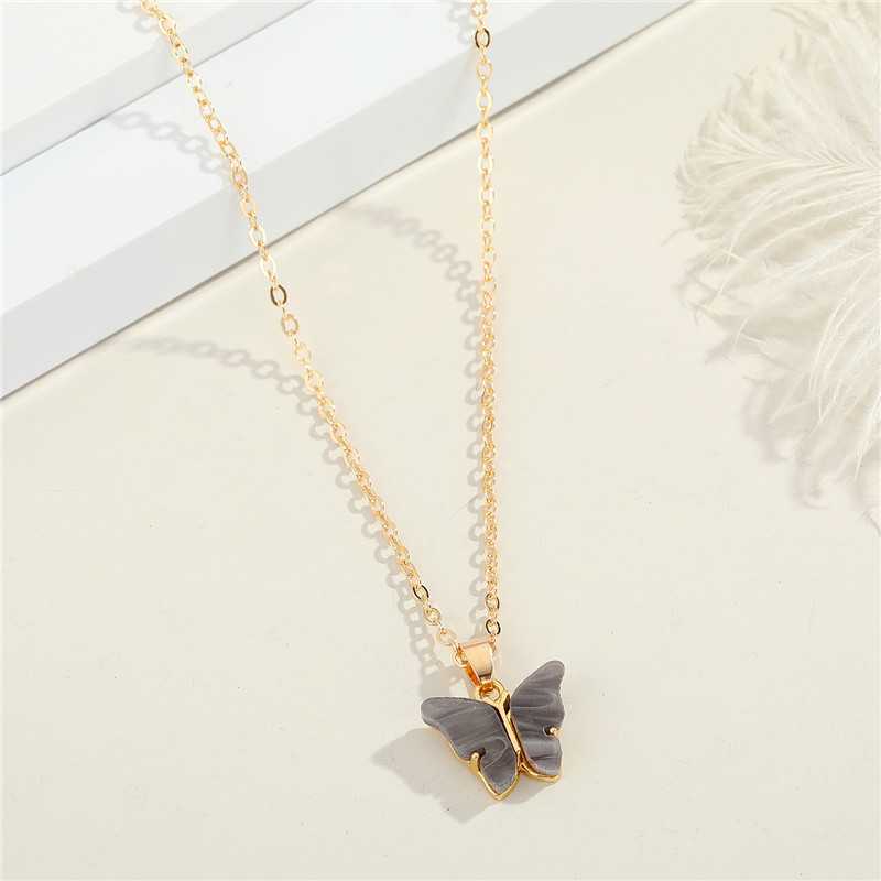 fashion butterfly resin necklace