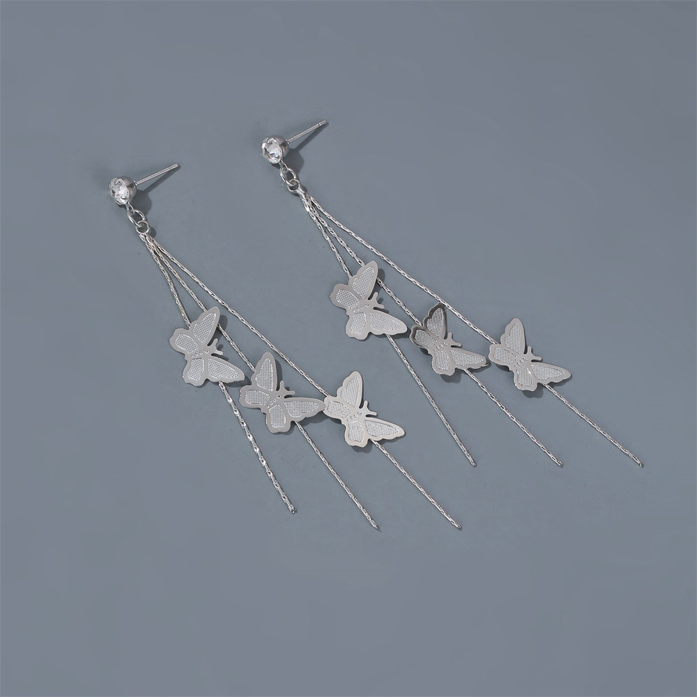 Nouvelles Boucles D'oreilles Tempérament Longues Trois Boucles D'oreilles Gland Personnalité Simples Boucles D'oreilles Papillon Sauvage En Gros Nihaojewelry display picture 7