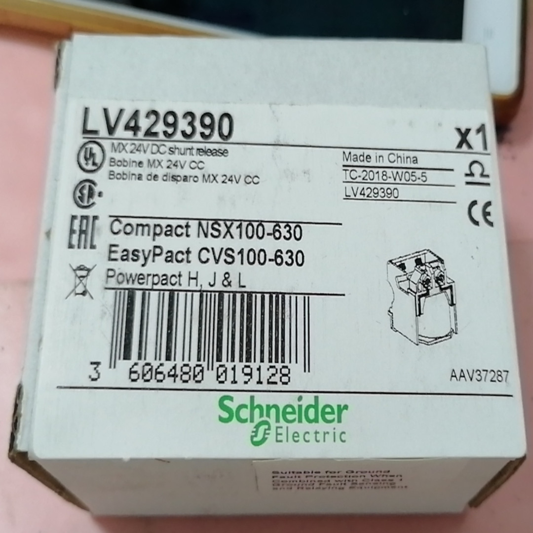 国外采购断路器LV429434NSX100 LV431872MT2 LV431872MT1