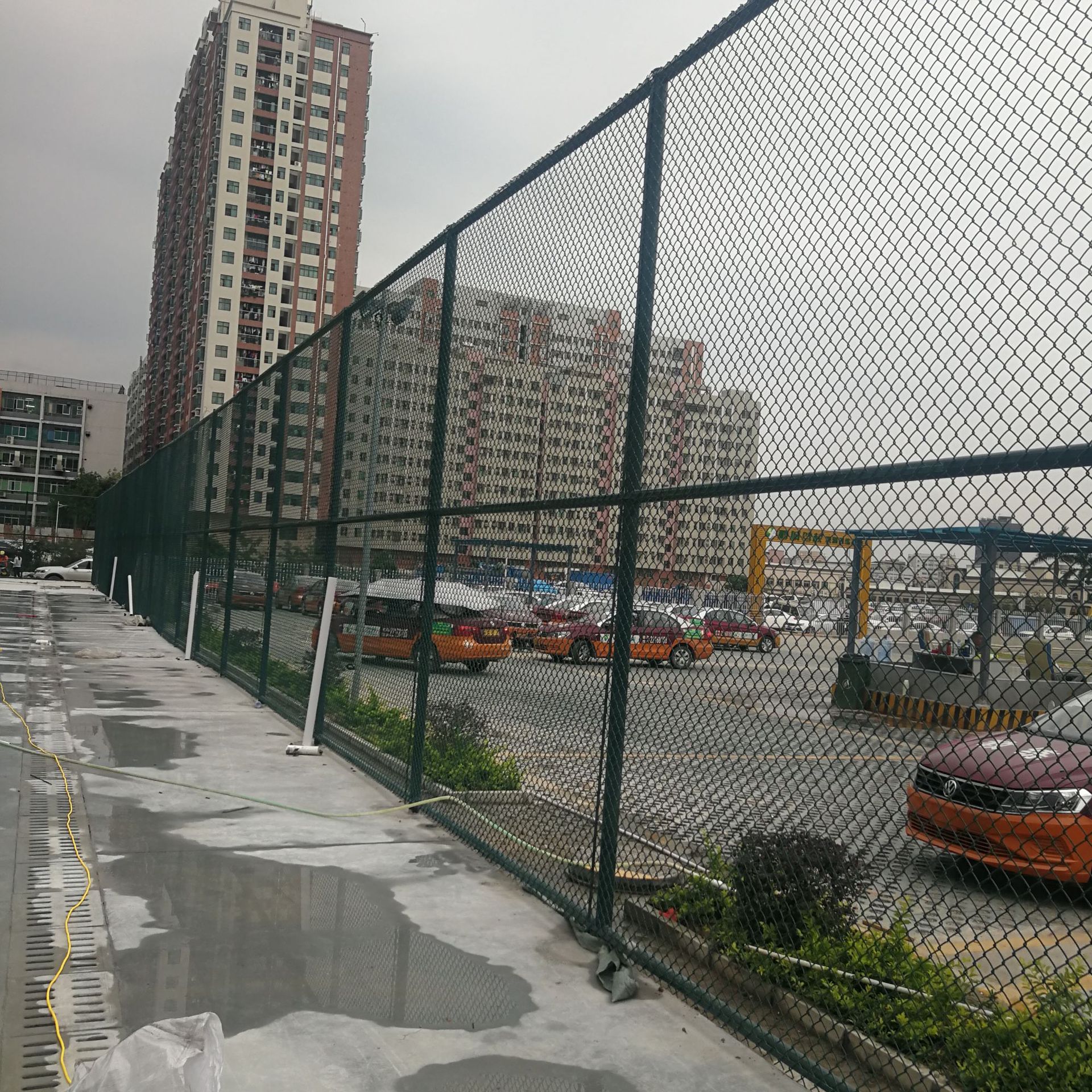 厂家定制球场护栏  体育场围网 深圳护栏  球场围网