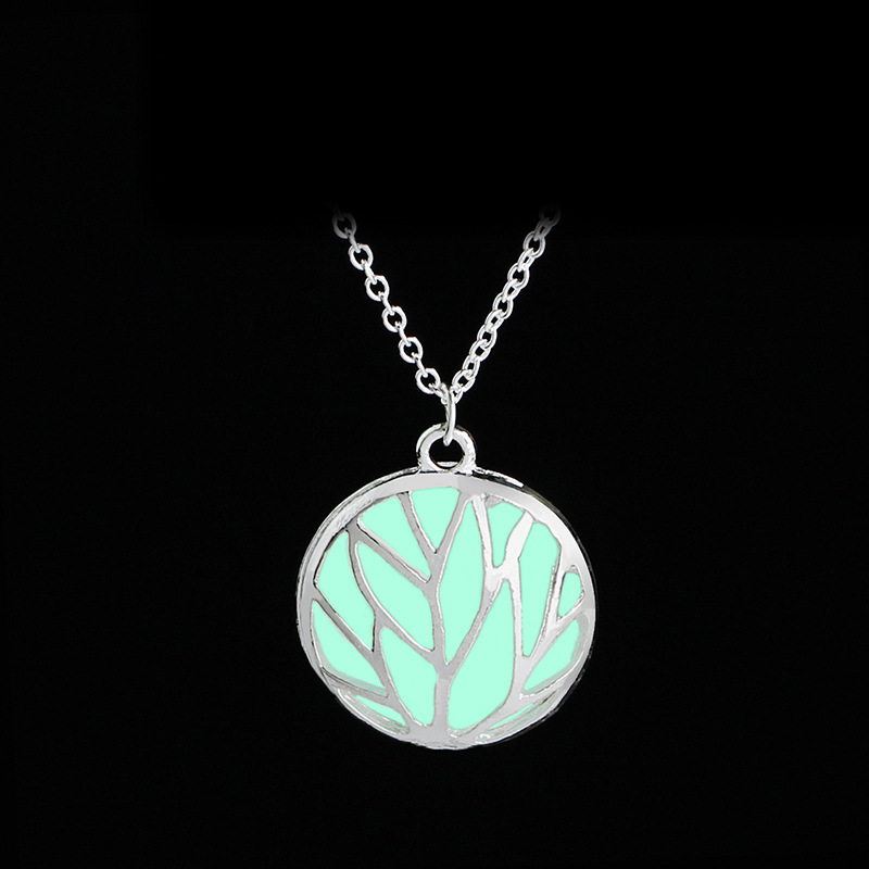 Hollow Luminous Tree Pattern Pendant Necklace Bracelet Glowing Dark Jewelry Wholesale Nihaojewelry display picture 6