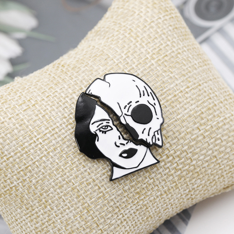 New Stylish Brooch Retro Punk Skull Series Sexy Goddess Oil Drop Brooch Denim Bag Accessories Wholesale Nihaojewelry display picture 4