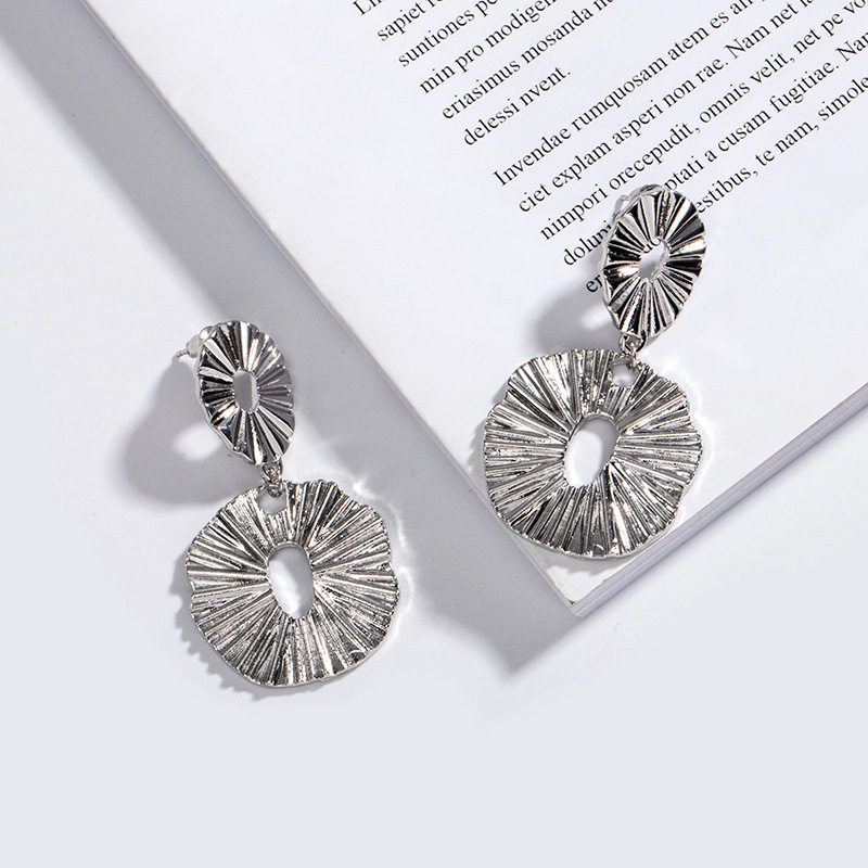 Earring Image 6