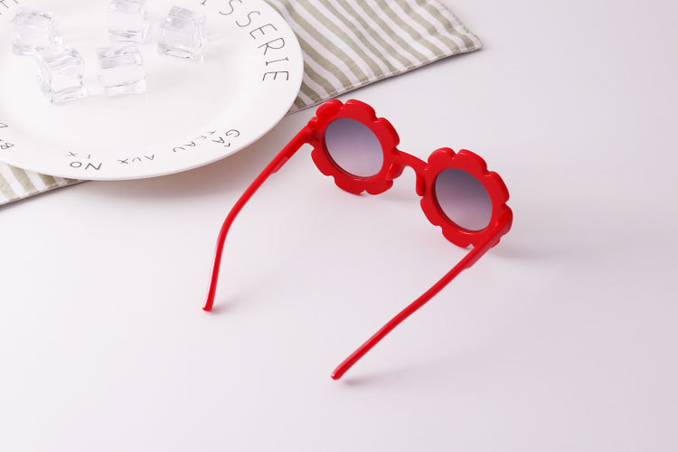 27g Weight UV400 Protection, Resin Lens Material Fashion Style White, Pink, Red, Blue, Yellow, Black Color Fashion UV400 Protection Resin Kids Sunglasses 9