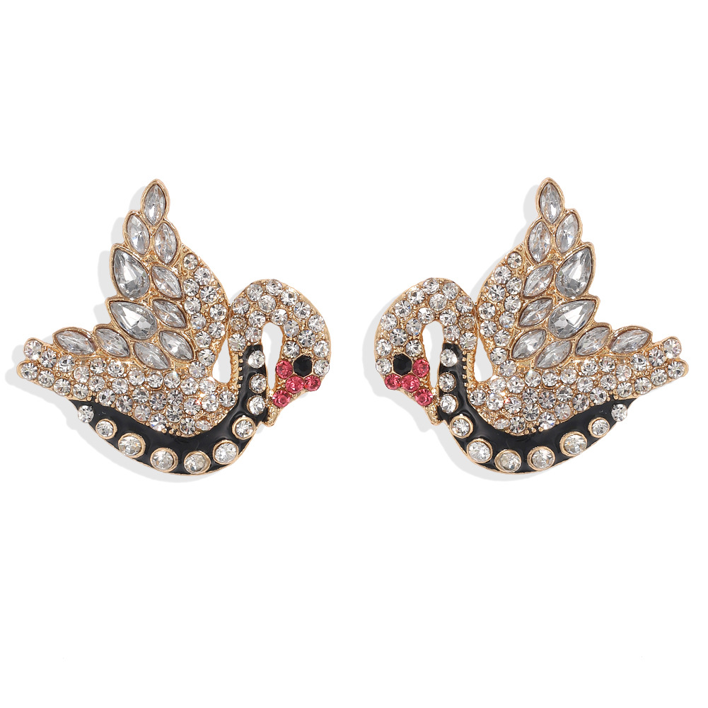 New Fashion  Alloys Studded With Diamonds  Atmosphere Small Fresh  Alloy Earrings Nihaojewelry Wholesale display picture 2