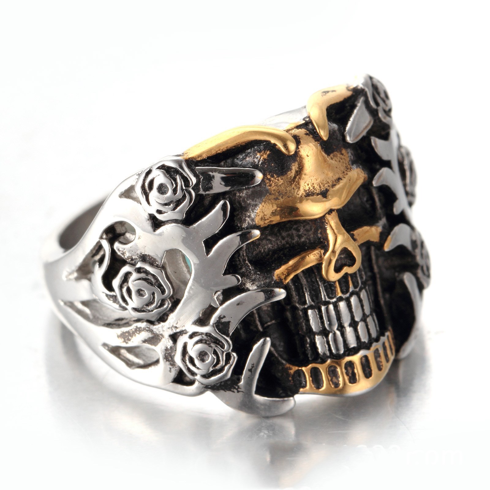 Mingcheng European and American stainless steel ring foreign trade jewelry wholesale room gold skull ghost head titanium steel ring