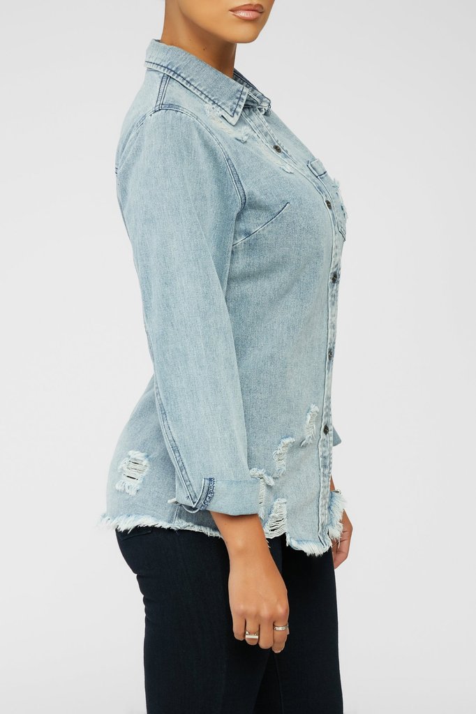 wholesale clothing vendor Nihaostyles new broken hole mid-length slim denim jacket  NSTH67230