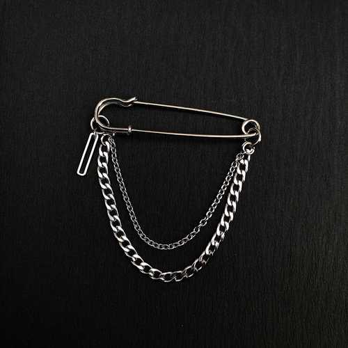 Vintage Retro Brooch Pendant - Unique Instagram Style, Cool Metal Hip-Hop Decor, Punk Chain Brooch, Fashion Brooch for Clothes