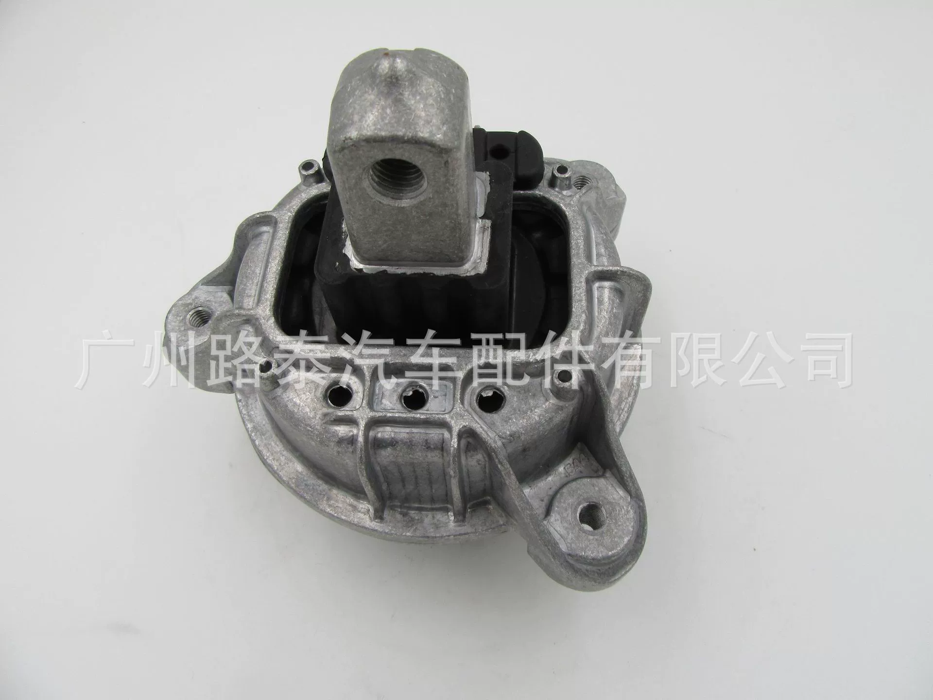 "Suitable for F10 528i 2012-16 left and right front engine motor bracket 22117935149"