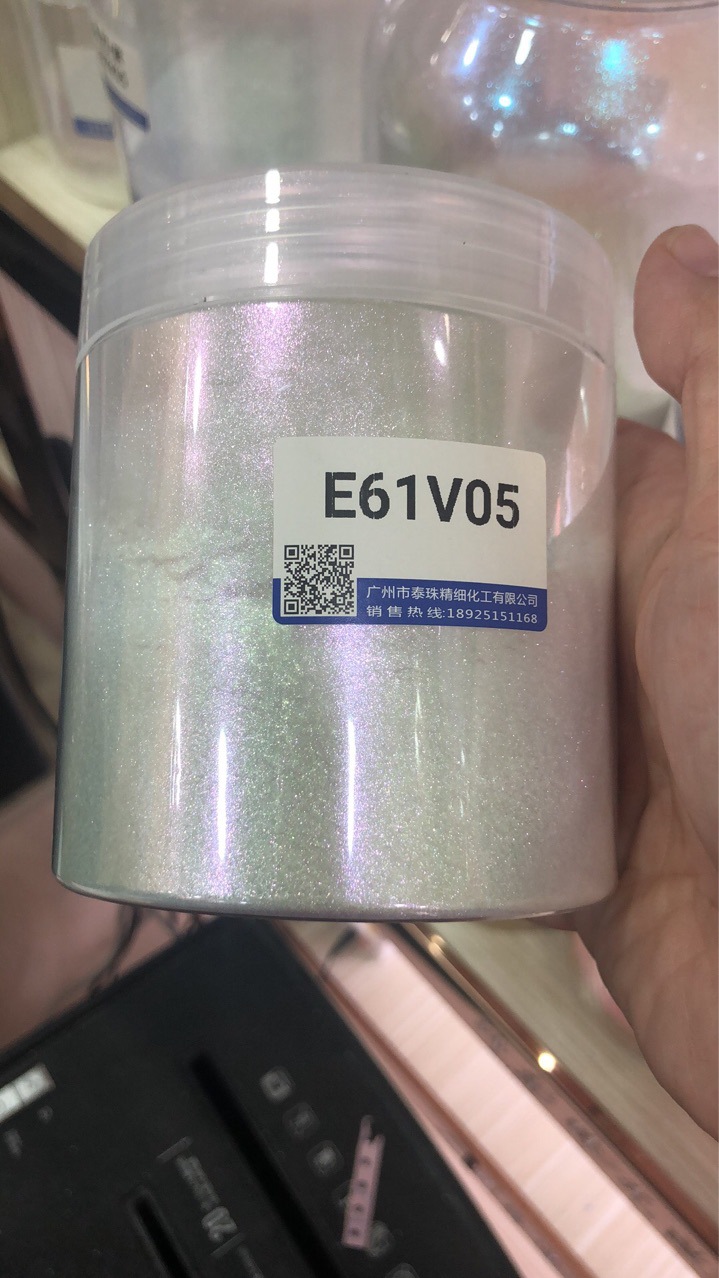 用在甲油胶.皮革.饰品.汽车漆.自行车漆呈现出不同角度不同颜色。