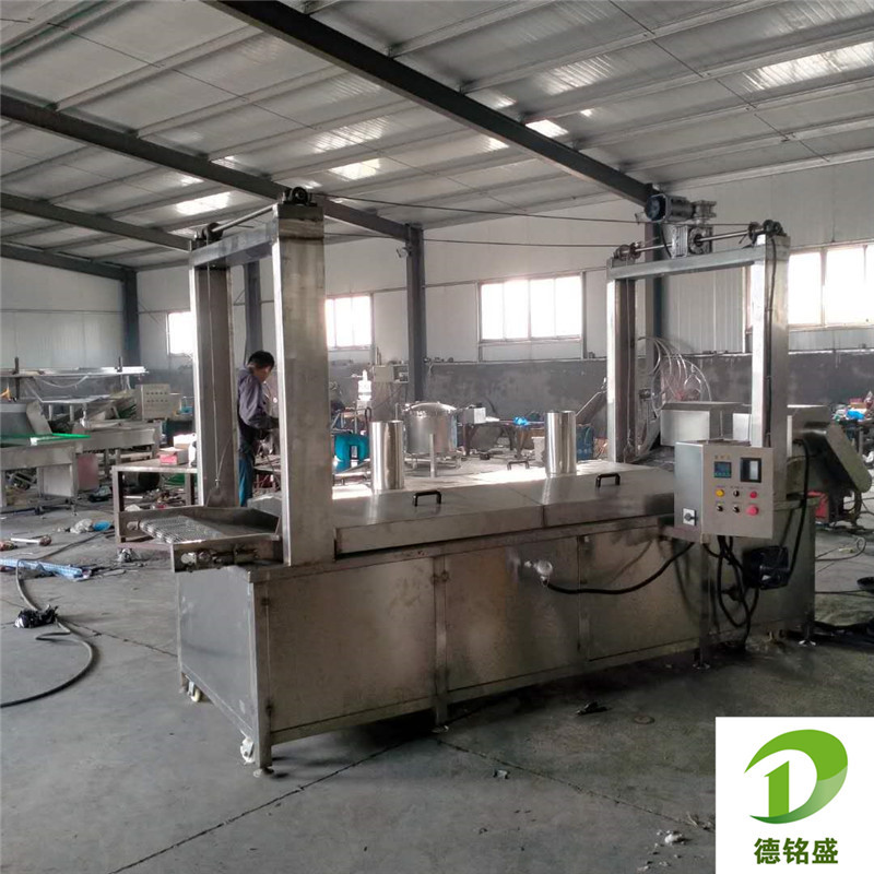 新款奶酪条裹浆油炸生产线 全自动鸡排油炸机 奶酪块油炸机