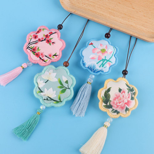 Beautiful Shore DIY Hand-Stitched Peace Amulet Beginner's Embroidery Kit Perfume Bag and Pouch Peace and Fortune Cross-Stitch