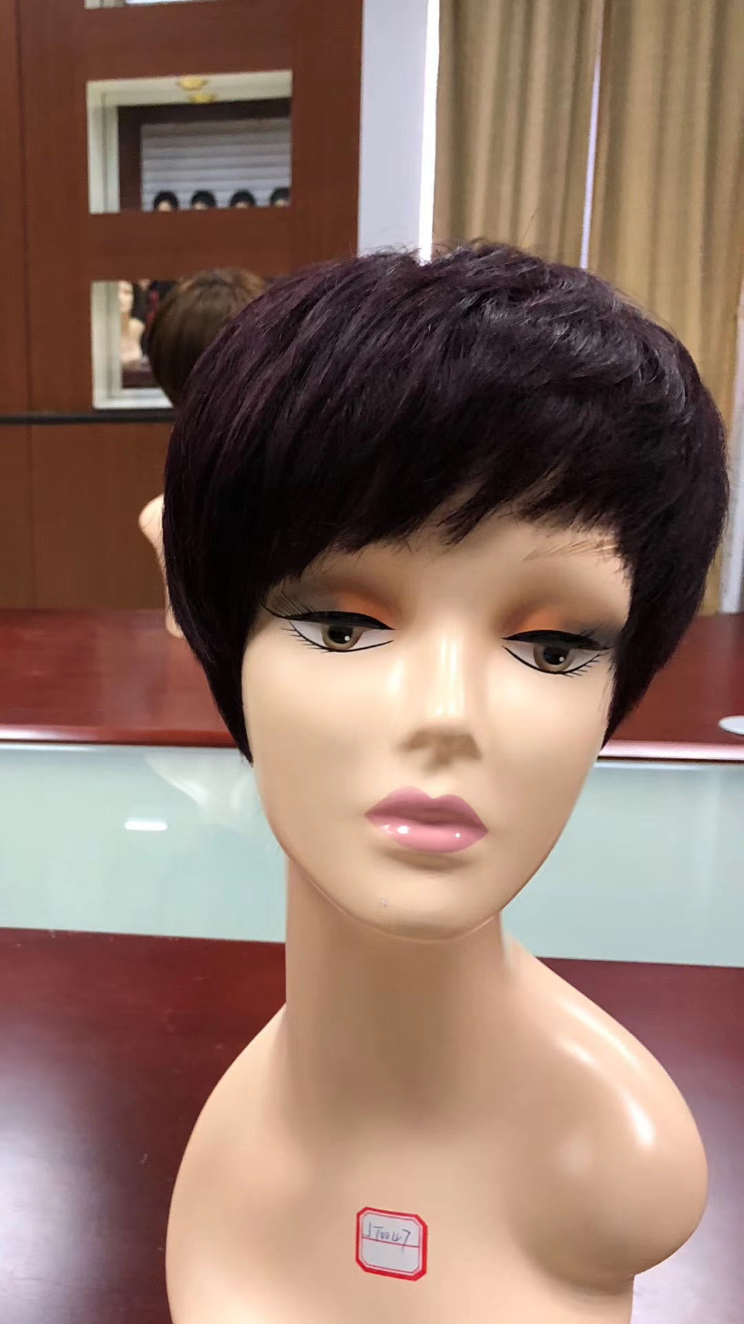 Perucas de cabello negro para mujeres de cabello de moda de mediana edad, cabello corto, cabello real transpirable diariamente