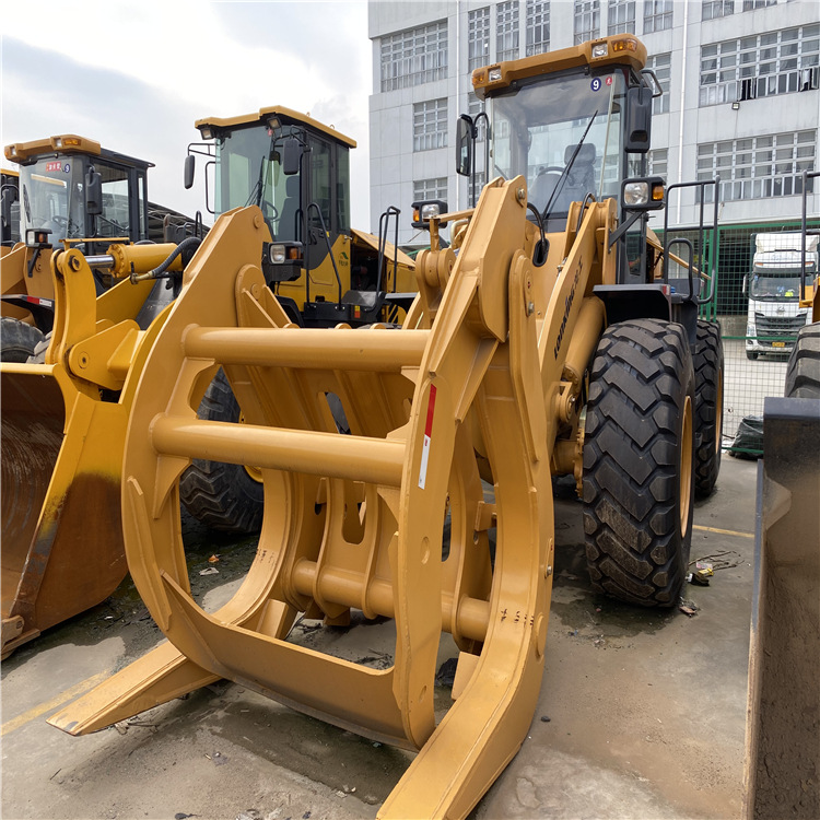 供应龙工50木头夹抱装载机，木头夹抱铲车，夹木头5吨装载机