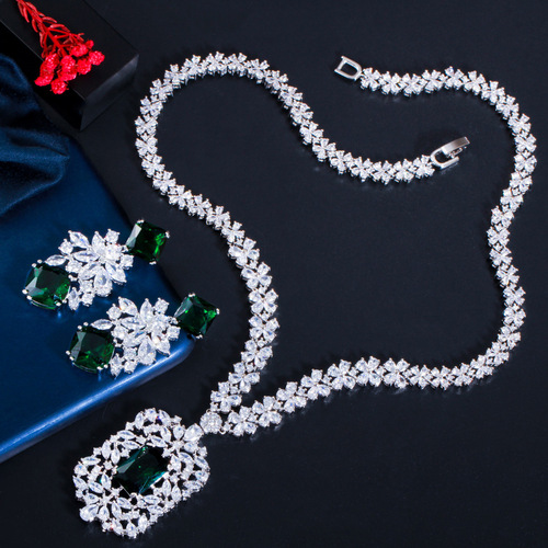 Wholesale Korean-style bridal diamond necklace earrings set chain wedding banquet evening party jewelry set multiple colors available