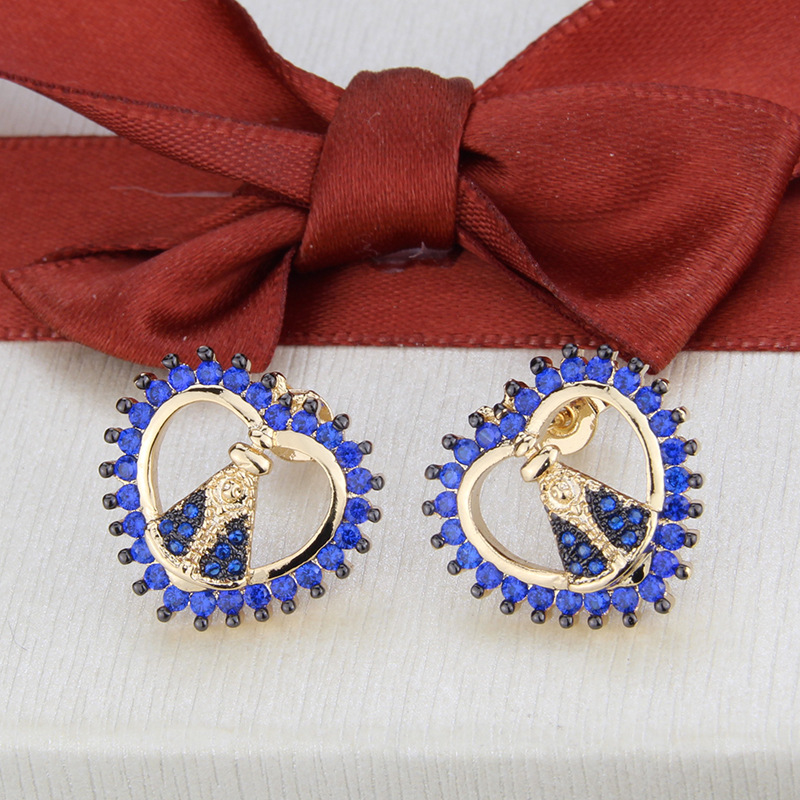 Simple Gold-plated Zircon Heart-shaped Earrings display picture 4