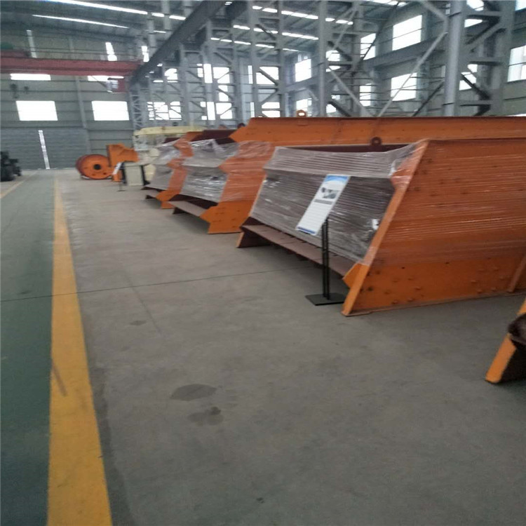 Pebble sediment vibrating screen Stone screening equipment mining multi-layer stone vibrating screen sand plant screening equipment
