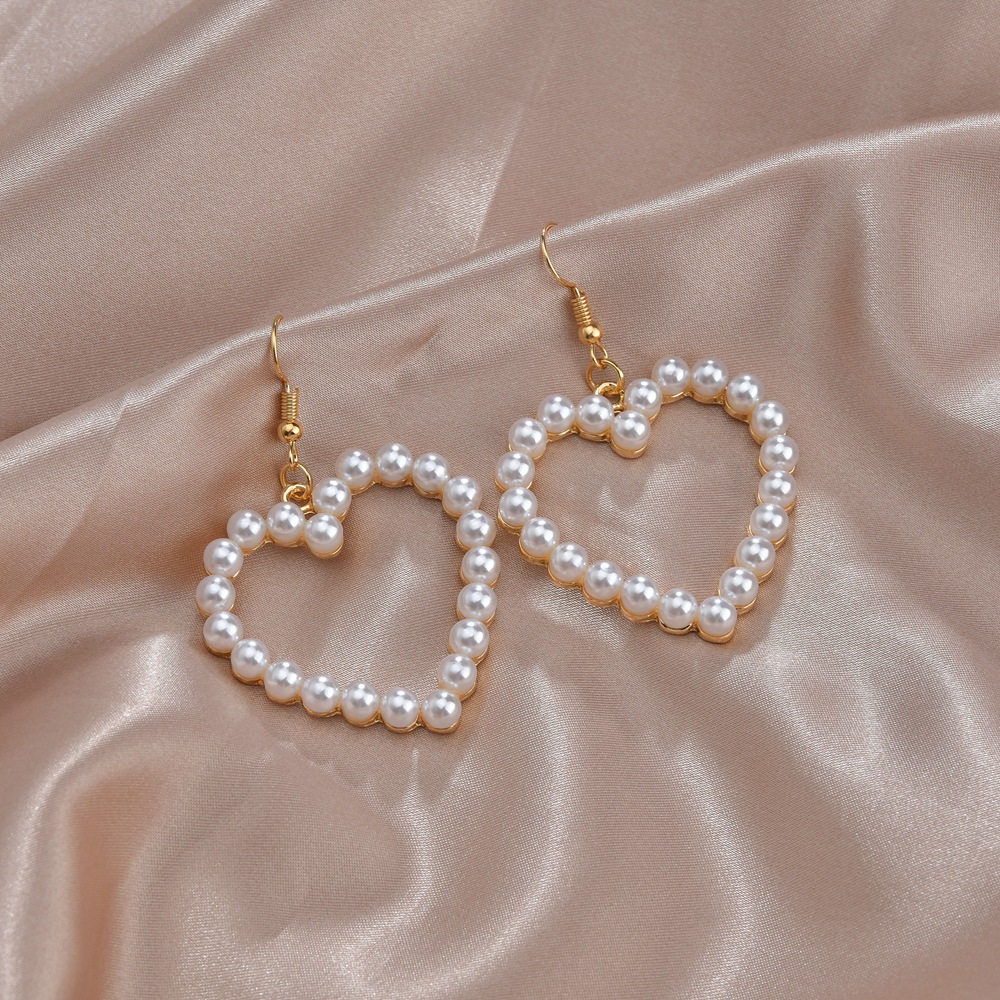 Adorables Boucles D&#39;oreilles En Forme De Cœur display picture 1