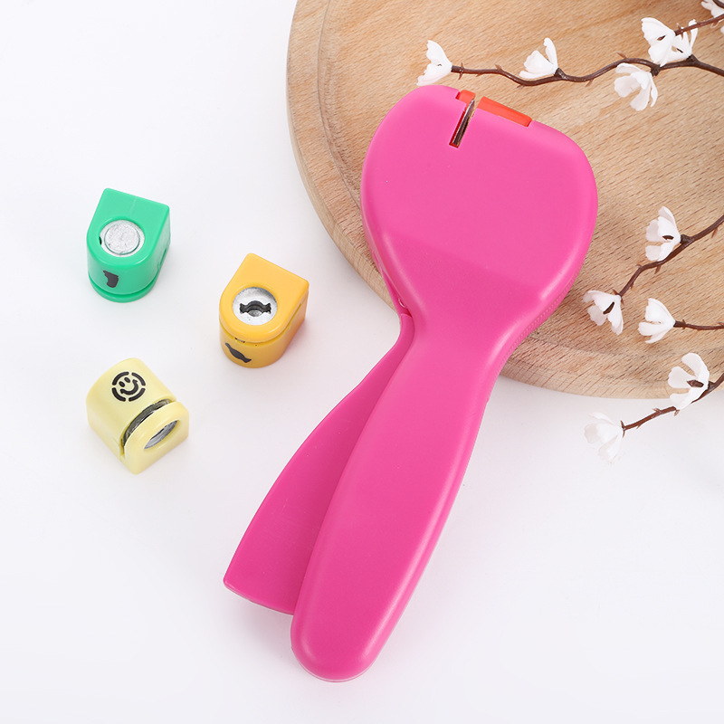 厂家直销可更换手动压花器1拖3套装混色混款打花器儿童手工工具