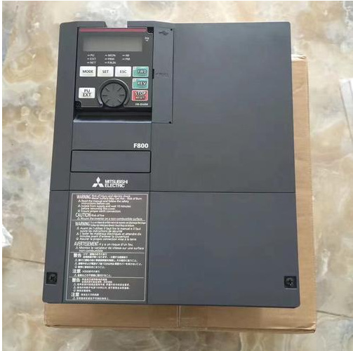 11KW变频器FR-F820-11K-1风机水泵专用型 三相220V电源 全国联保