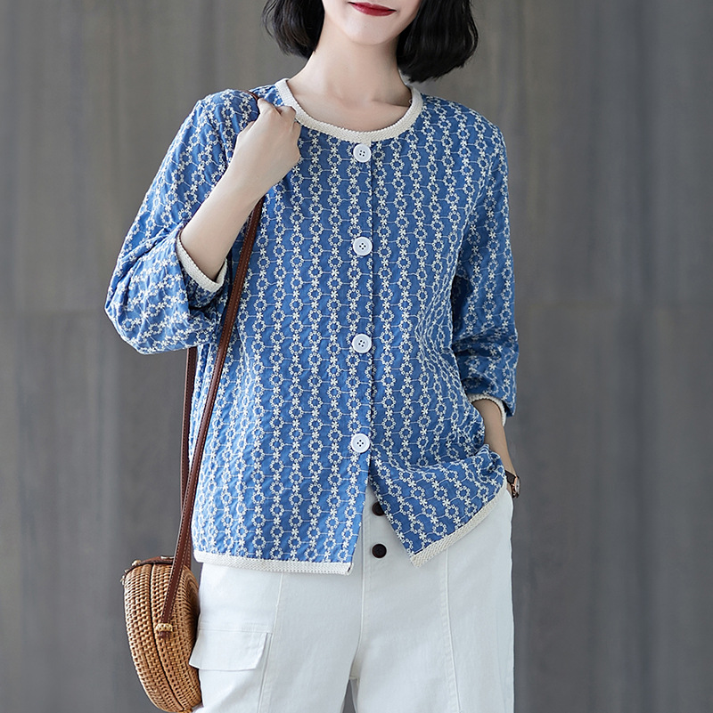 2020 Early Autumn new pattern literature Retro Embroidery Small cardigan coat leisure time Versatile Single breasted jacket