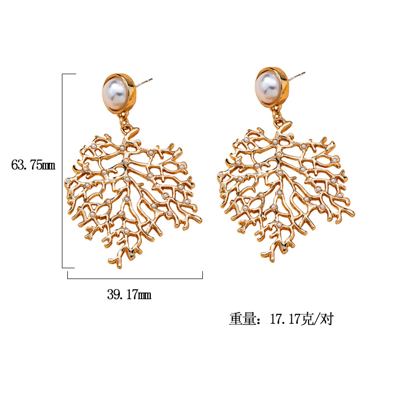 Exquisite Alloy Leaf-shaped Inlaid Pearls Earrings display picture 7