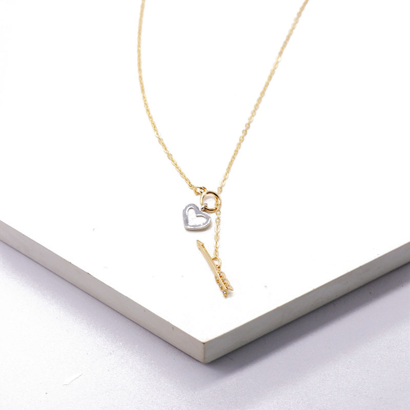 Kurze Einfache Herzförmige Pfeil Justierte Einfache Und Vielseitige Halskette display picture 2