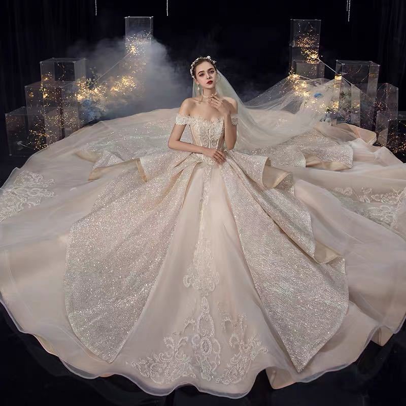 Off Shoulder Wedding dress 2020 new pattern Autumn temperament bride Little Hepburn starry sky Tailing Shopee