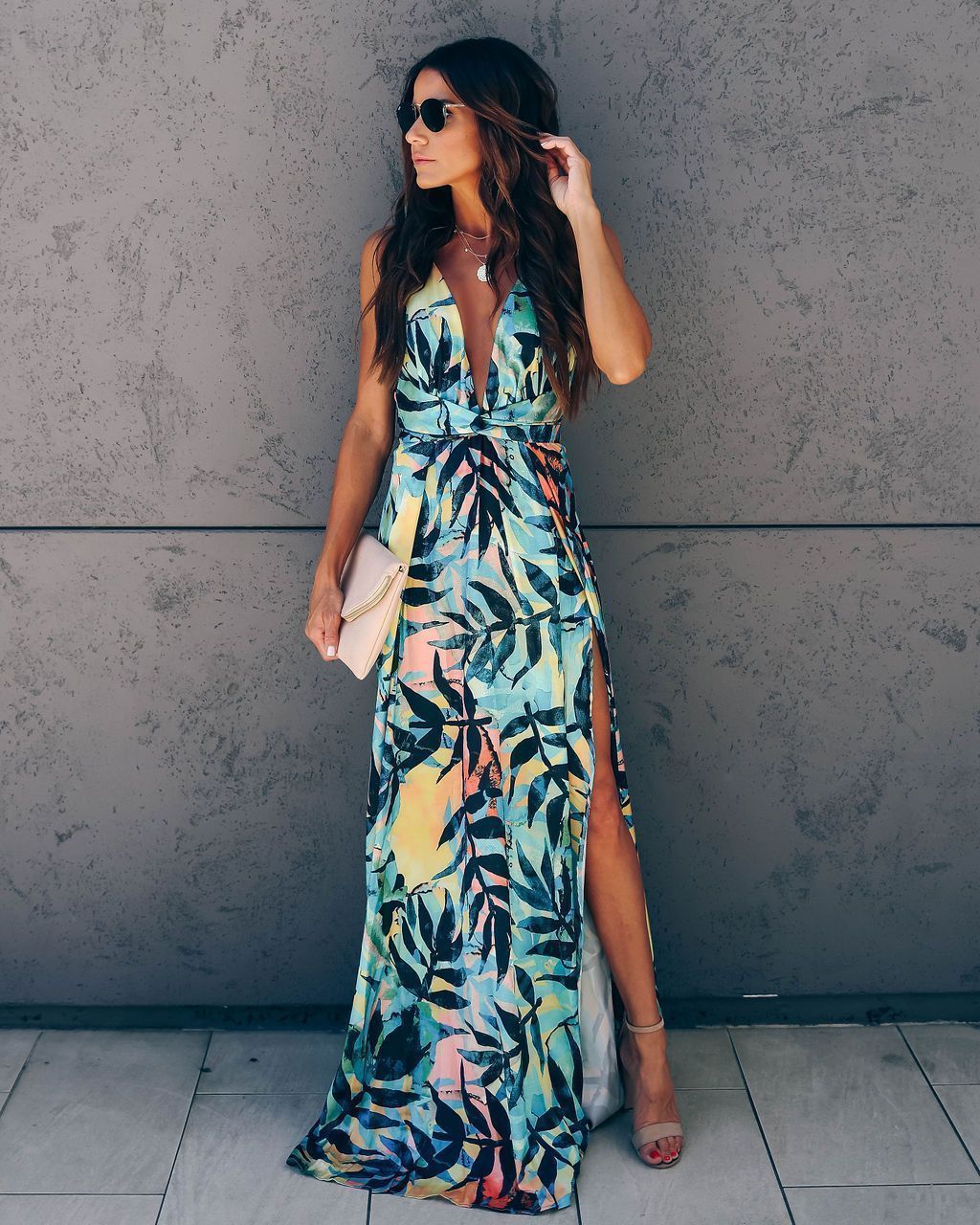 The new spring and summer 2020 sleeveless V-neck print slim dress and long skirt from European and American foreign trade women's clothing independent stations