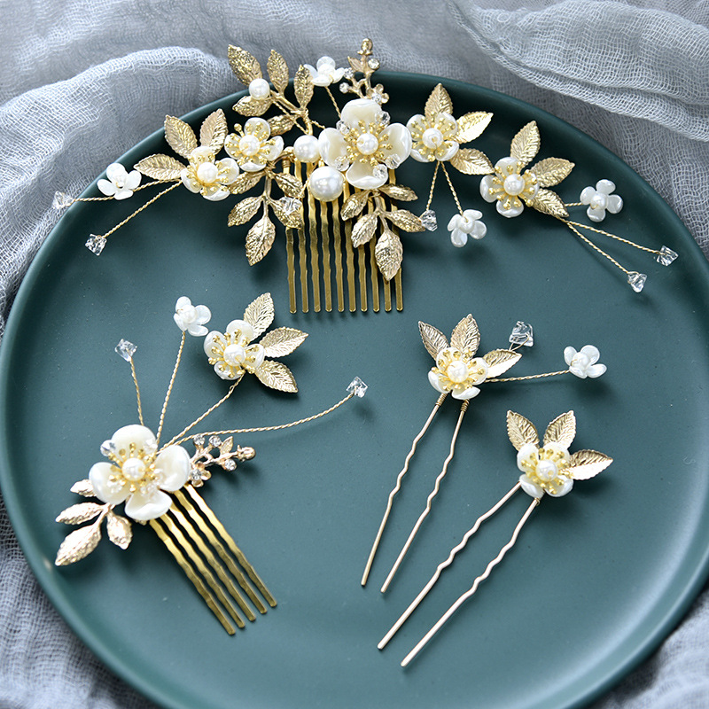 Nouvelle Mariée Perle Fleur Chapeaux Peigne À Cheveux Accessoires De Robe De Mariée display picture 1