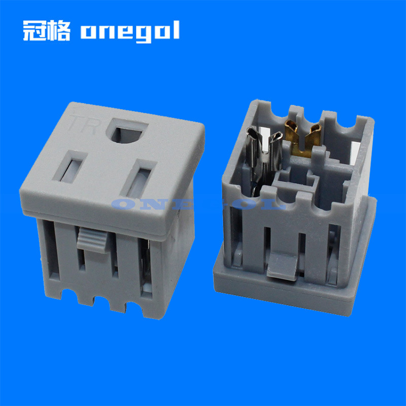 TR美规带安全防护门嵌入式无线充电源刺破式15A美式三孔插座