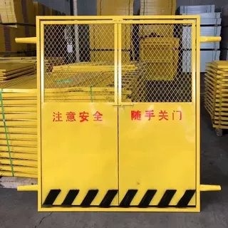 施工电梯楼层防护门 人货梯升降机防护门 电梯井口防护网