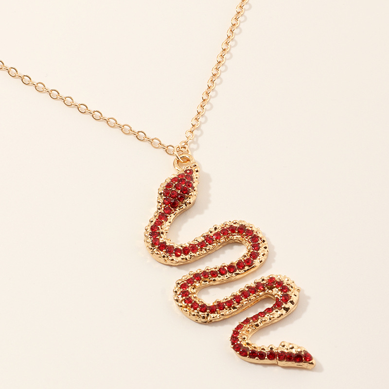 Accessoires Mode Serpent Pendentif Collier En Métal Diamant Pliage Serpent Bijoux En Gros Nihaojewelry display picture 9