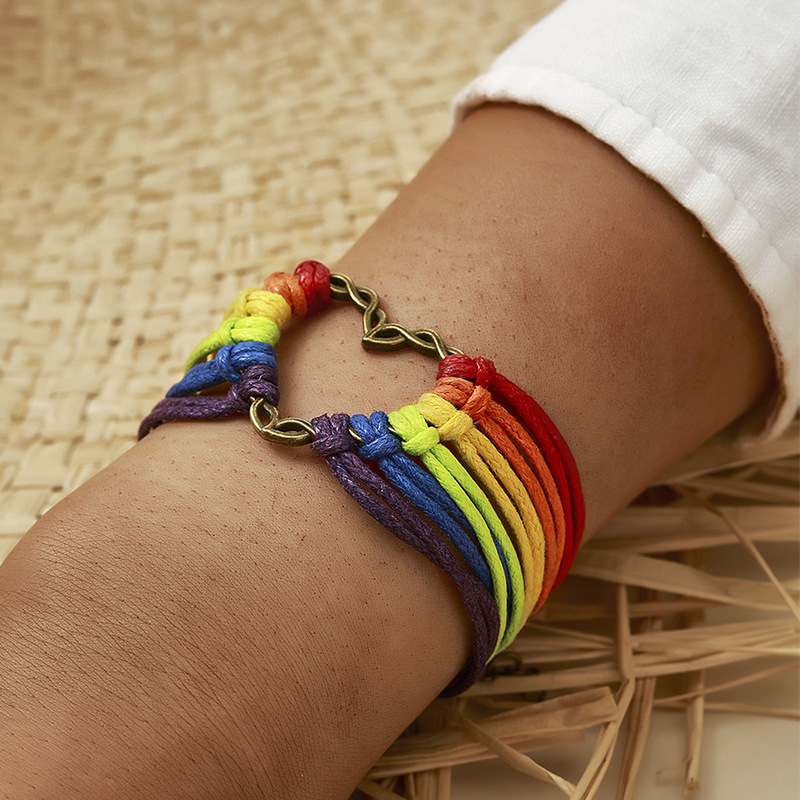 New Fashion Hand-woven Love Friendship Rainbow-colored Heart-shaped Alloy Bracelet display picture 1