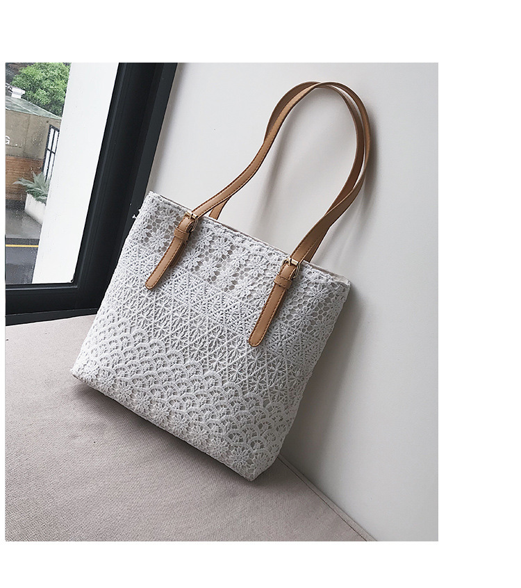 Large-capacity Lace Canvas New Wave One-shoulder Portable Tote Bag Wholesale display picture 9