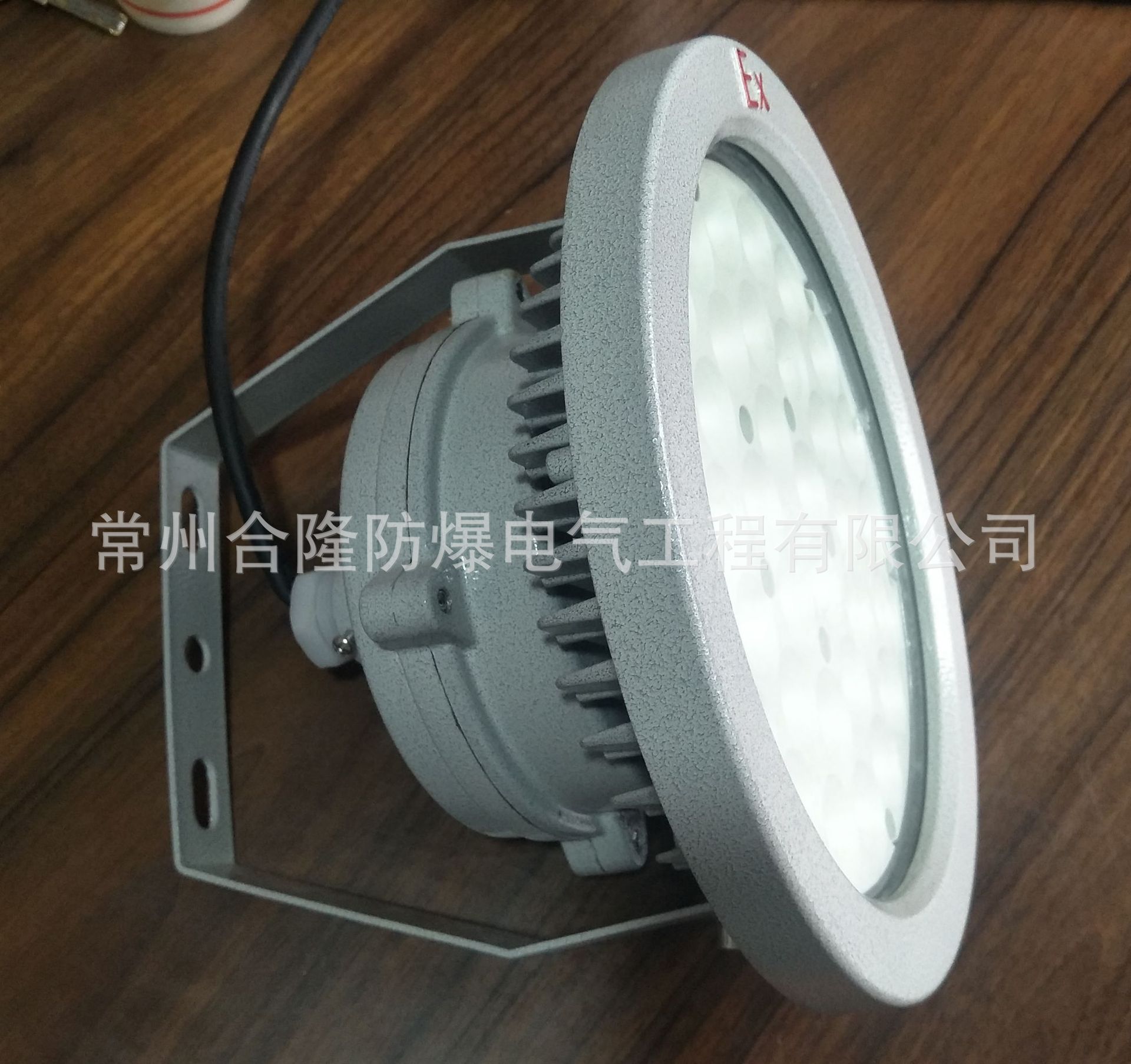 �����ҹ�Ӧ������LED��(��ά����